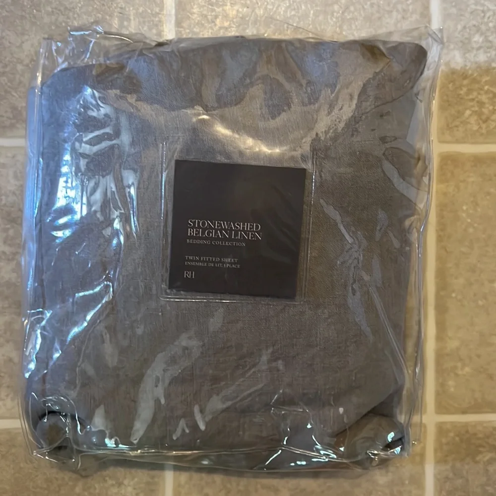 Restoration Hardware twin fitted sheets